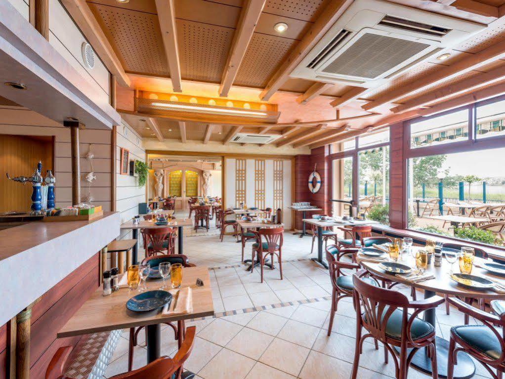 Logis Hotels - Au Poisson D'Argent - Hotel 3 Etoiles Et Restaurant Le Mesnil-en-Vallée Zewnętrze zdjęcie